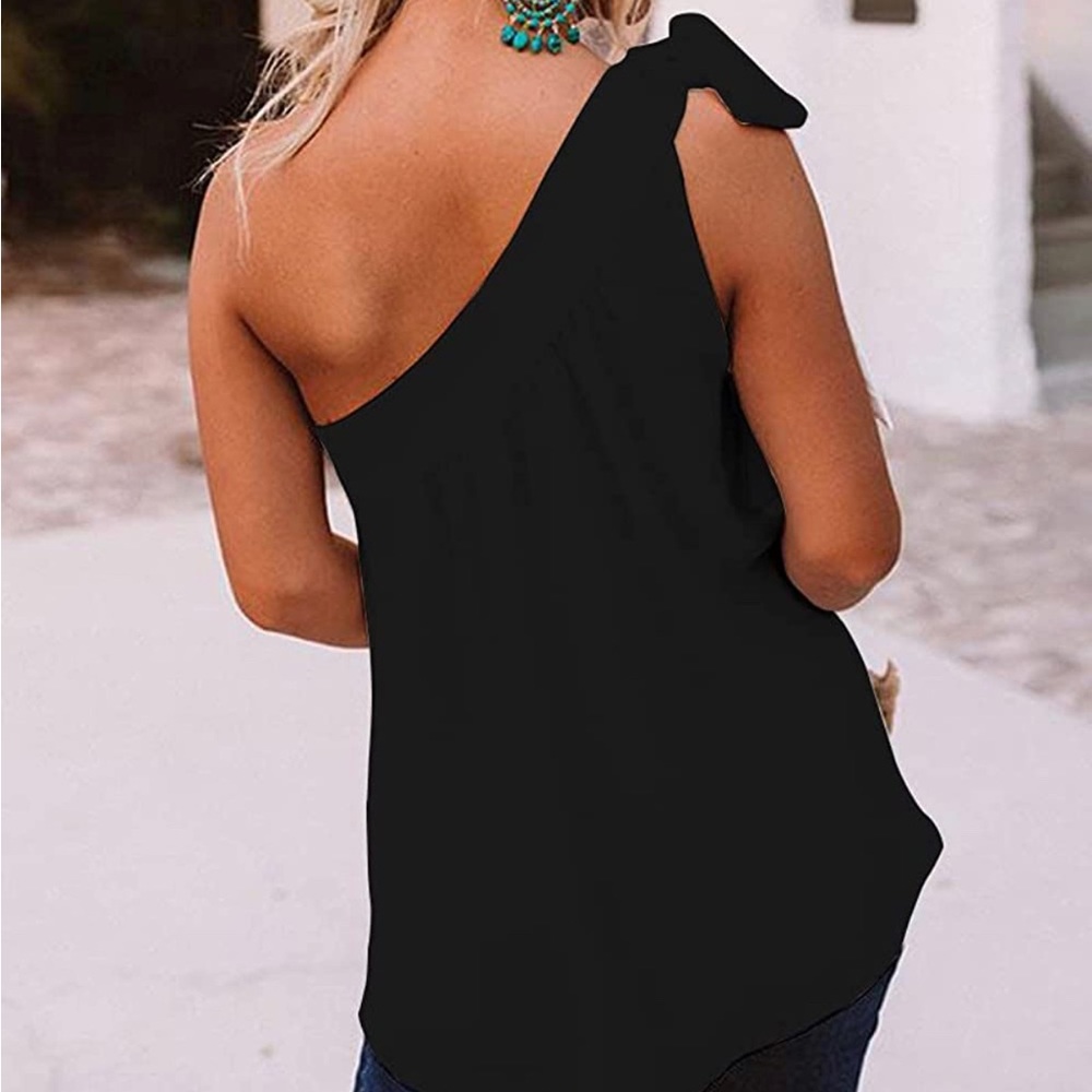 One shoulder black shirt